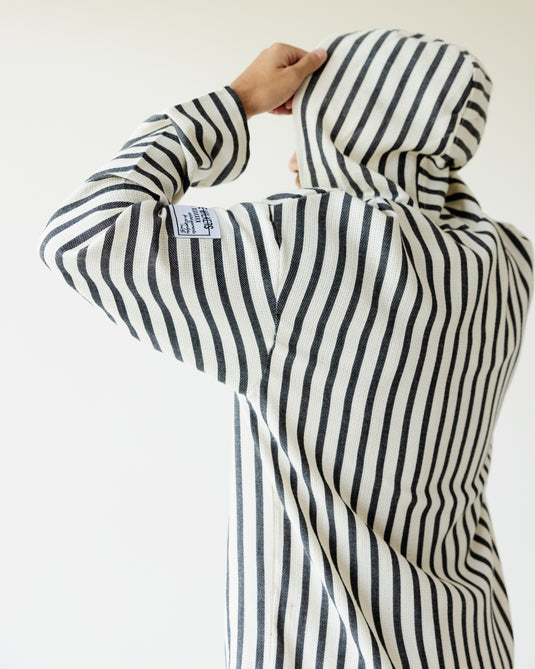 قميص باجا سيت اسود