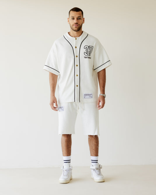 قميص بيسبول أبيض