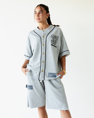 قميص بيسبول رصاصي