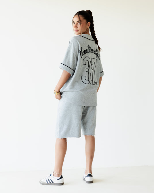 قميص بيسبول رصاصي