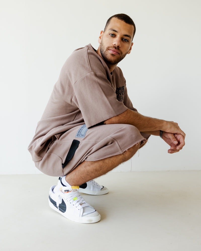 تحميل الصورة في عارض المعرض, شورت ذا نايتڤ وكرز بني
