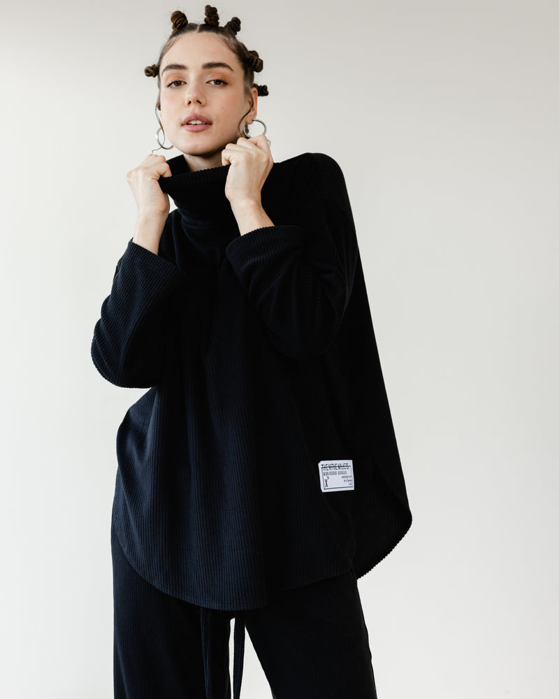 تحميل الصورة في عارض المعرض, قميص مخملي أسود
