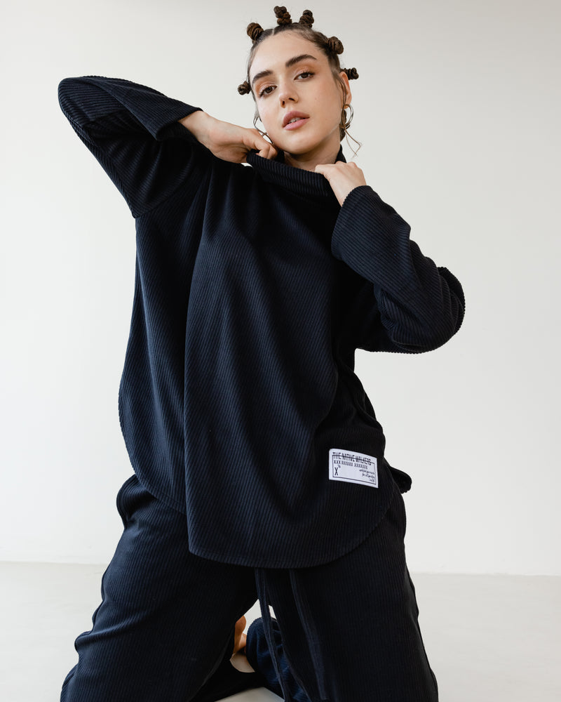 تحميل الصورة في عارض المعرض, قميص مخملي أسود
