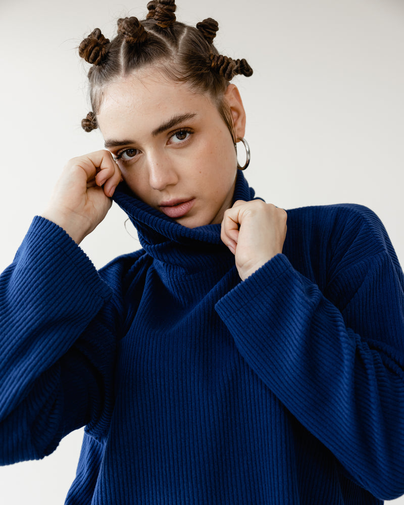 تحميل الصورة في عارض المعرض, قميص مخملي أزرق
