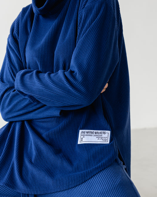 قميص مخملي أزرق