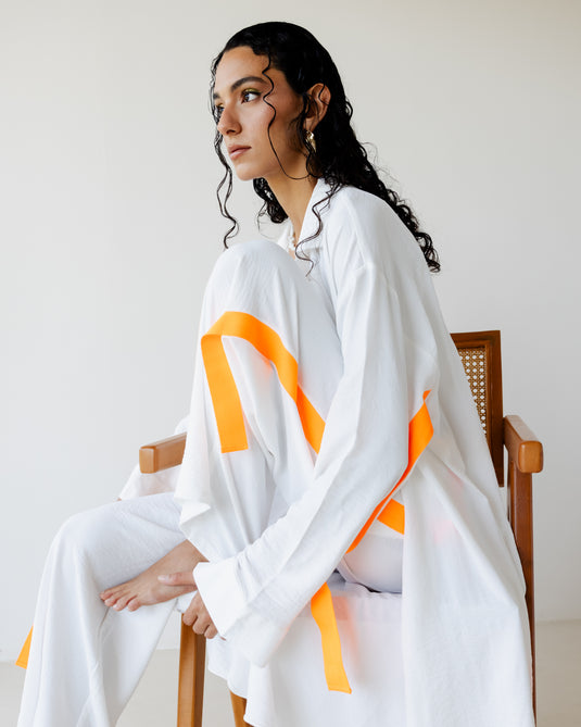 طقم بريزي أبيض