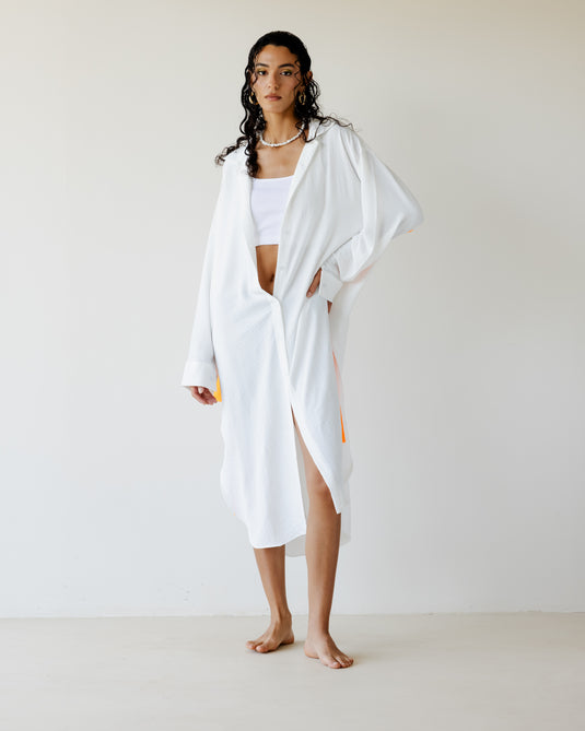 قميص بريزي أبيض