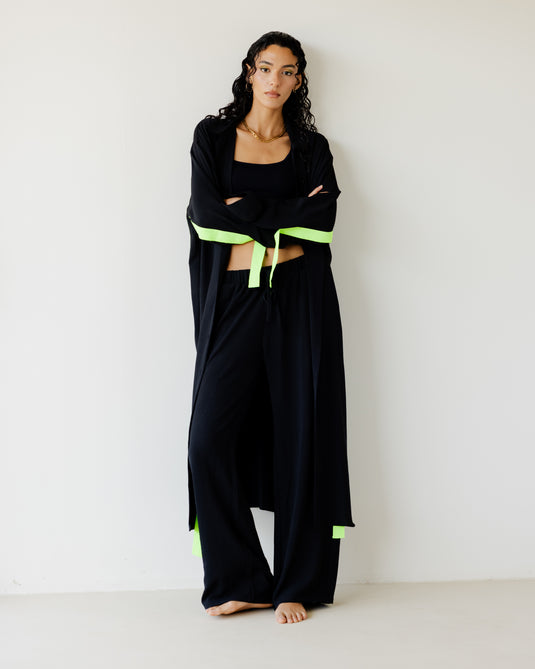 طقم بريزي اسود